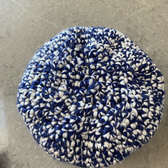 Handmade Round Basket - Picture 5 of 6